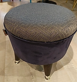 MERCAN MOBİLYA VE AKSESUAR, PUF,RENKLİ ,EKOSE DESENLI,DEKORATİF,PLASTİK AYAK,45CM/40 CM