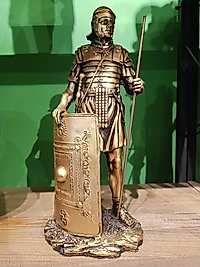 MERCAN MOBİLYA AKSESUAR, SİLAHŞOR, ASKER ,31 CM , Polyester Dekoratif Biblo, hediyelik eşya