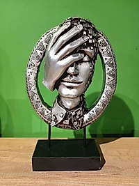 MERCAN MOBİLYA AKSESUAR, BÜYÜK KARTAL ELİ GÖZÜNDE YÜZ  ,22CM , Polyester Dekoratif Biblo, hediyelik eşya